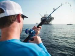 Temple Fork Outfitters Seahunter Casting Rods -Vis en Kleding Shop Seahunter Carousel Lifestlye 1